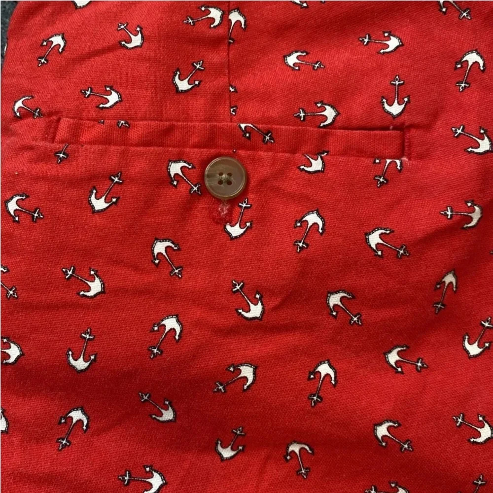Banana republic Shorts Womens size 10 red with white anchor  5” Inseam Nice Cond - Picture 10 of 10